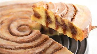 Easy Gooey Cinnamon Roll Cake - All the deliciousness of cinnamon rolls in a fraction of the time and effort.