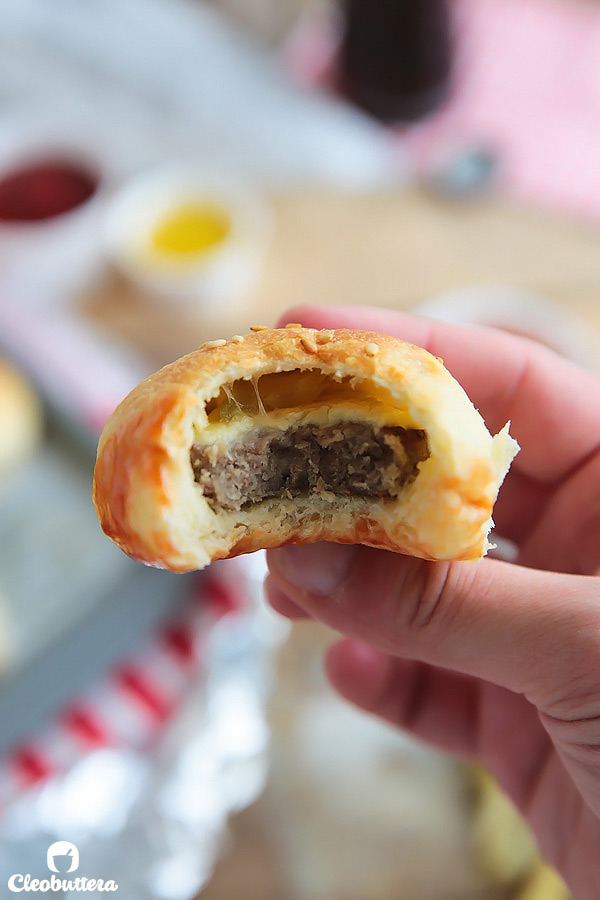 Mini Cheeseburger-stuffed Buns