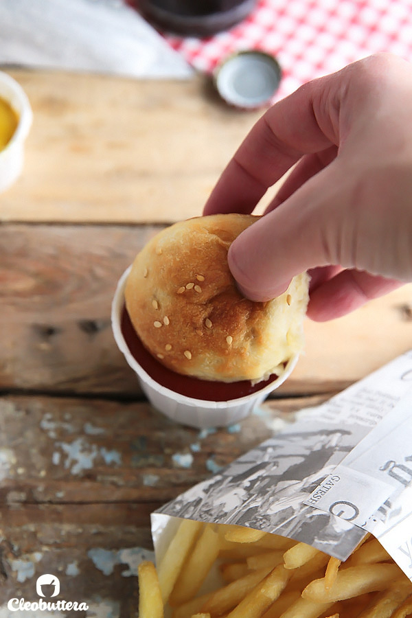 Mini Cheeseburger-stuffed Buns