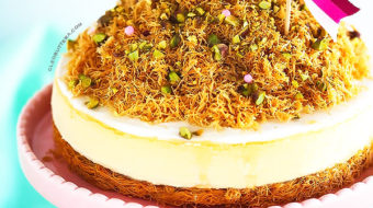 KANAFEH CHEESECAKE {Sweet and crunchy Middle Eastern kanafeh sandwiching a rich & creamy New York Cheesecake}