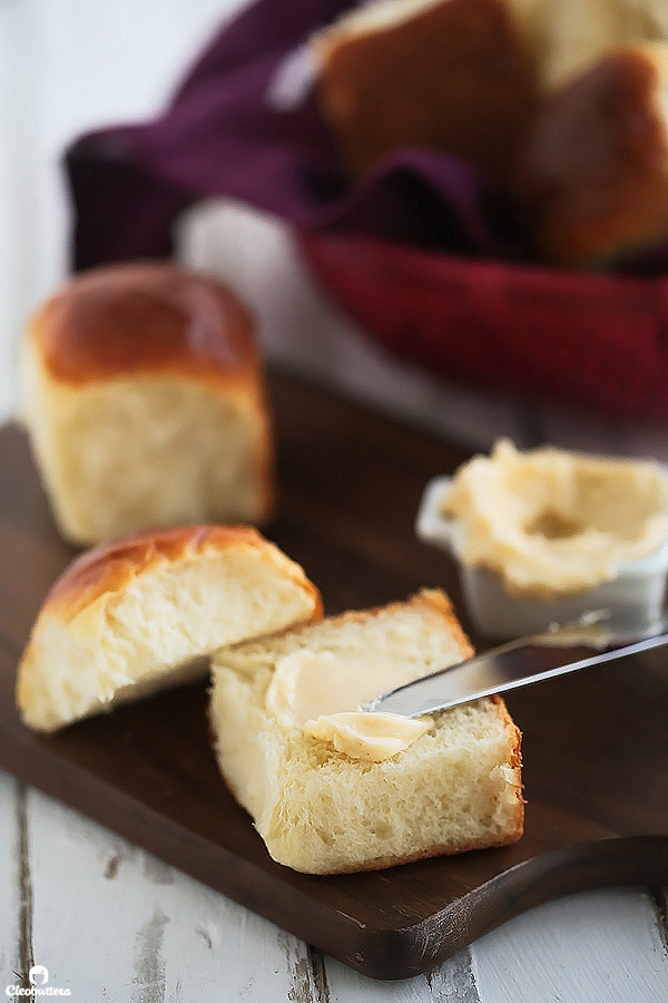 Ultra Fluffy Milk Bread Rolls | Cleobuttera