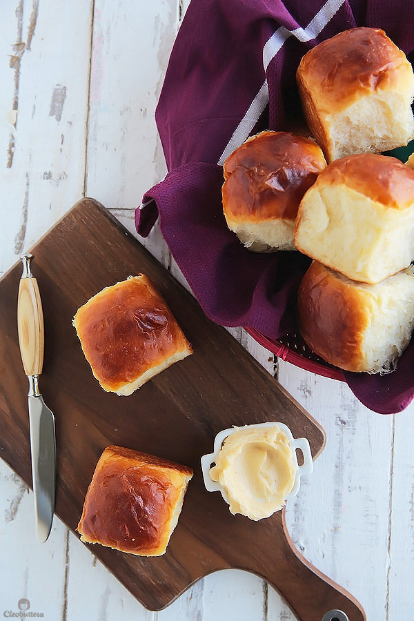 The Internet Is Obsessed with This Super-Fluffy “Wool Roll Bread