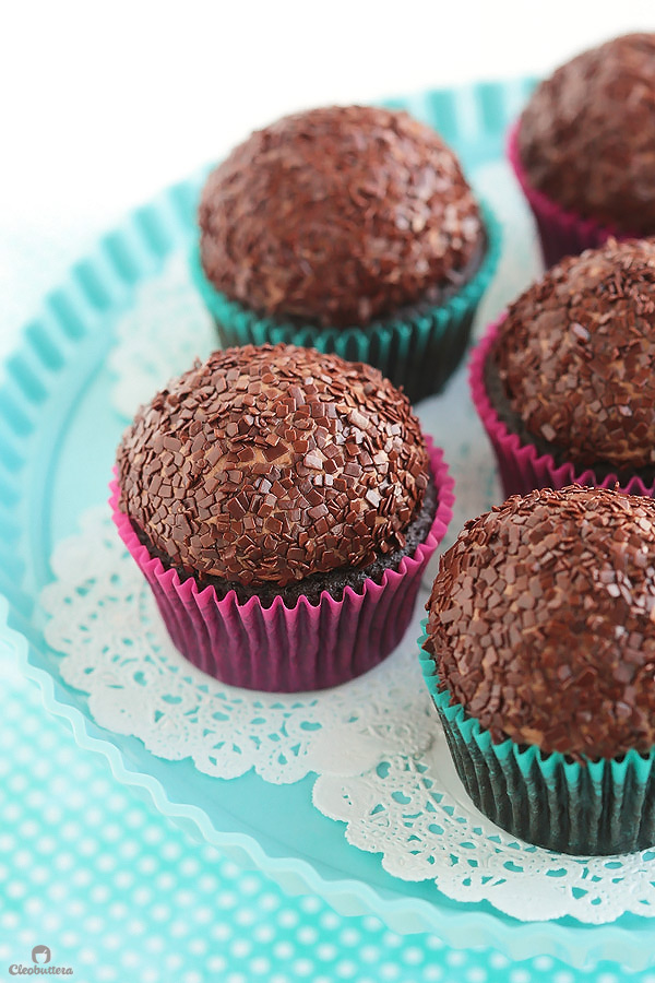 Light and fluffy, moist chocolate cupcake topped with a cloud-like Italian meringue chocolate buttercream and dipped in French chocolate sprinkles. The whole experience is like biting into a chocolate cloud. (Inspired by Kara’s Cupcakes famous Chocolate Velvet Cupcake)