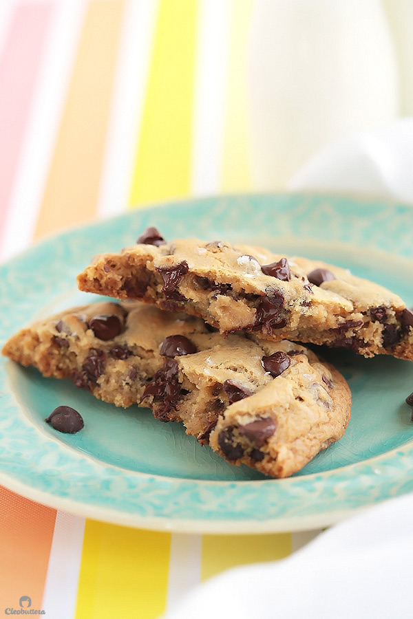 Recipe for 1 giant thick and chewy chocolate chip cookie! Perfect for those moments when all you need is a cookie, but too lazy to make an entire batch. (Can also make 2 regular sized cookie or mini skillet cookies a la mode!)