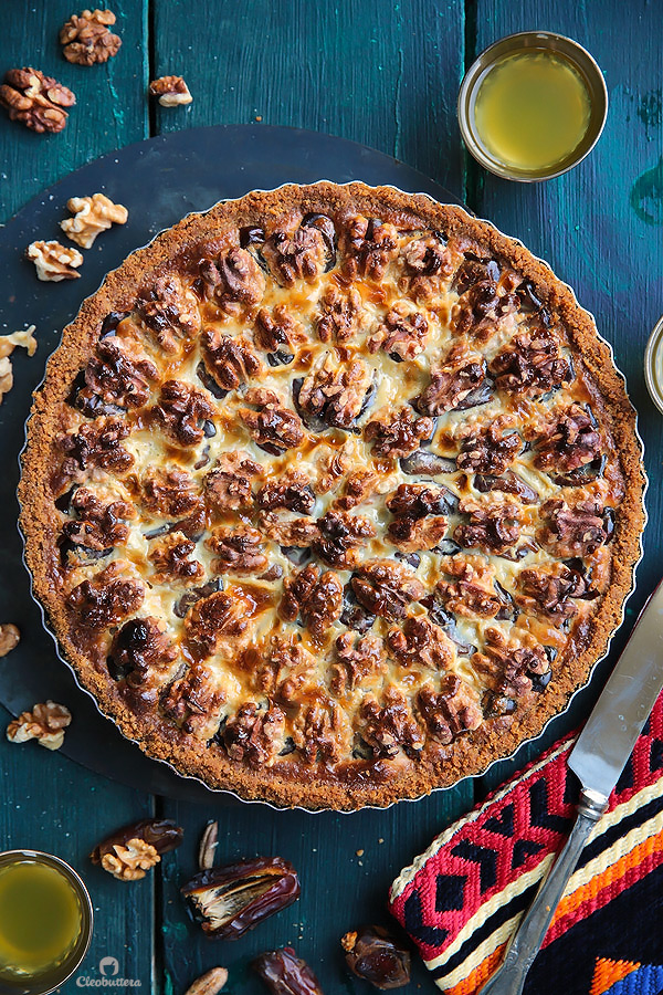 This tart could not be easier or more delicious! Cinnamon spiced digestive biscuit crust, layered with soft dates, walnuts and caramelized condensed milk. Heavenly!