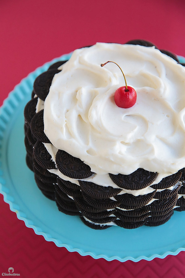 Alternating layers of Oreos and Oreo filling-flavored whipped cream make up for one incredibly EASY and delicious cake! This NO BAKE dessert, soften as it sits in the refrigerator and transforms into a cake that tastes like a cross between a giant soft Oreo and an ice cream sandwich. SO GOOD!