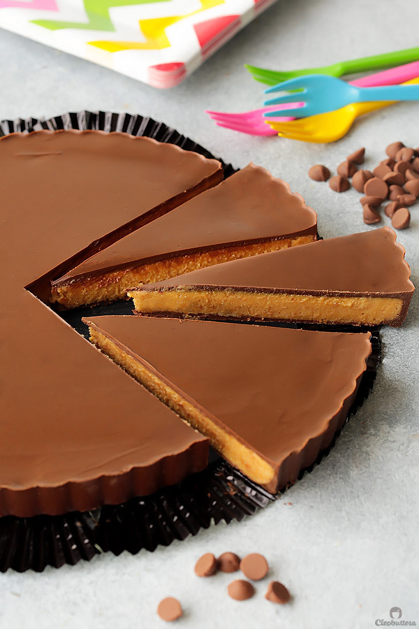 This blown up version of Reese's is literally the BIGGEST treat for peanut butter cup lovers!  It tastes so much like the real thing and it doesn't hurt that its NO bake and so easy to make!
