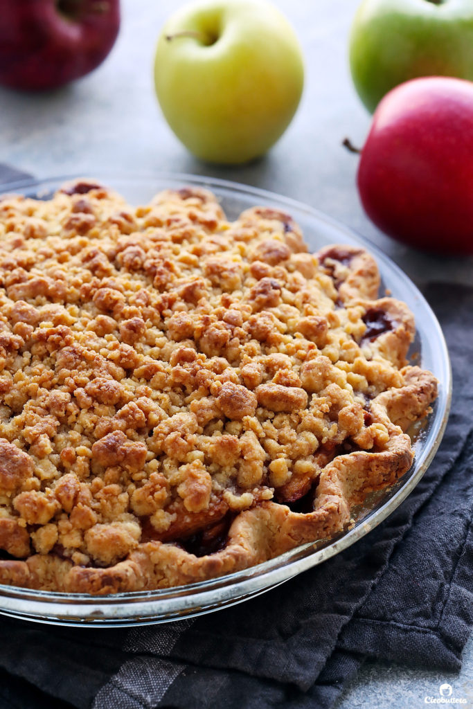 Apple Crumb Pie | Cleobuttera