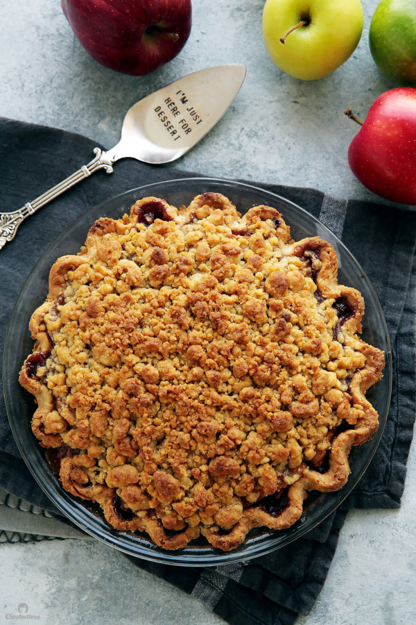 Apple Crumb Pie | Cleobuttera