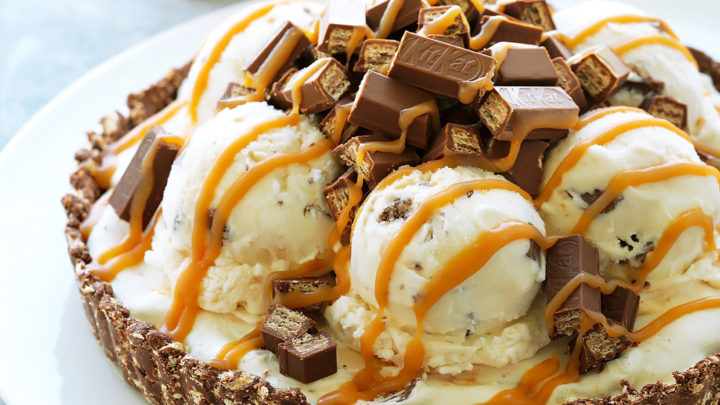 KitKat Ice Cream Pie | Cleobuttera